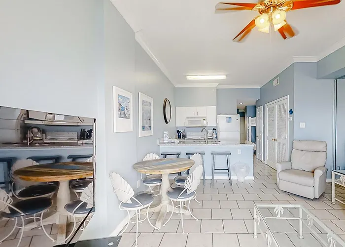 Royal Palms 1304 *
